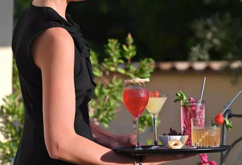 Aamiaismajoitus (B&B) La Bastide Du Rocher Boutique Hôtel & Spa