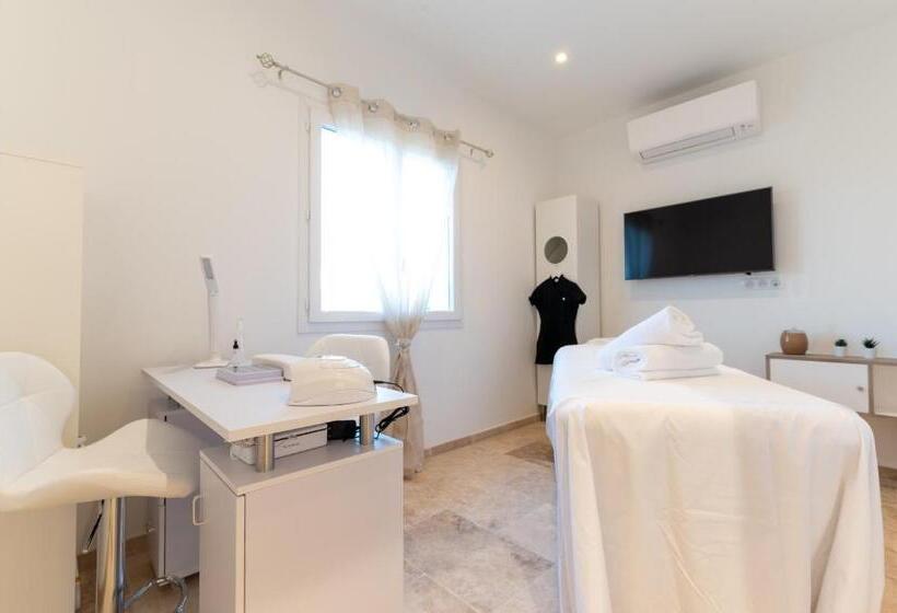 住宿加早餐  La Bastide Du Rocher Boutique Hôtel & Spa