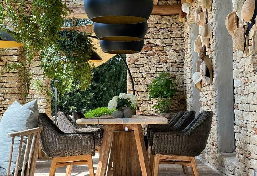 تختخواب و صبحانه Le Mas De Béthel