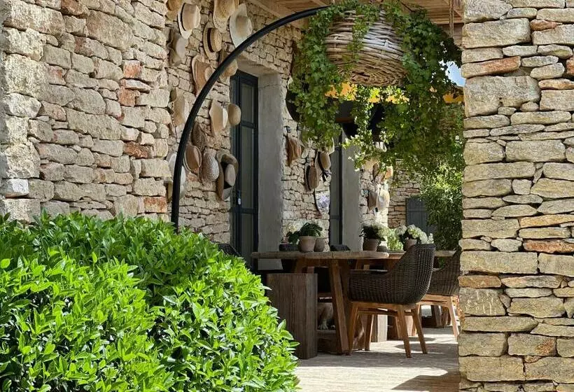 ベッドアンドブレックファースト Le Mas De Béthel