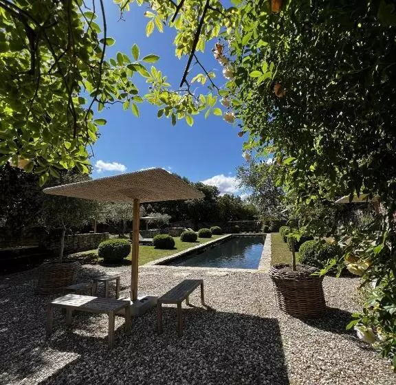 ベッドアンドブレックファースト Le Mas De Béthel