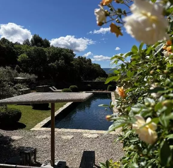 ベッドアンドブレックファースト Le Mas De Béthel