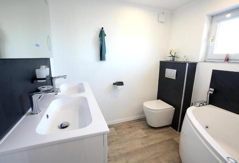 مبيت وإفطار Marias Guest House