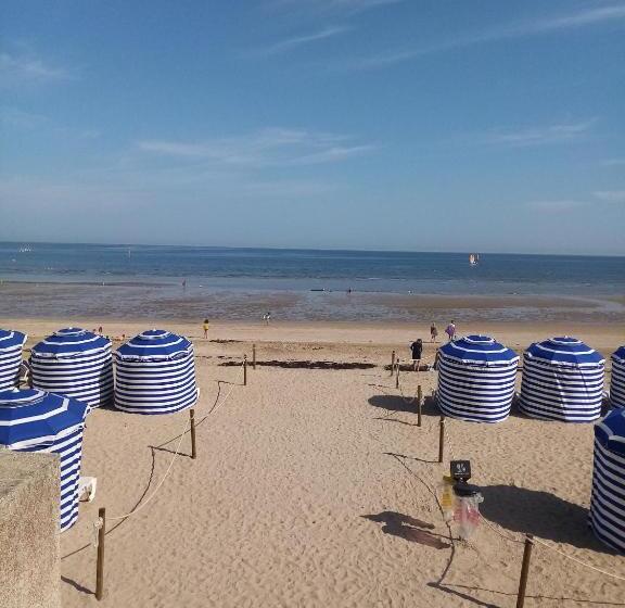 住宿加早餐  O Douceurs Sucrées Cabourg