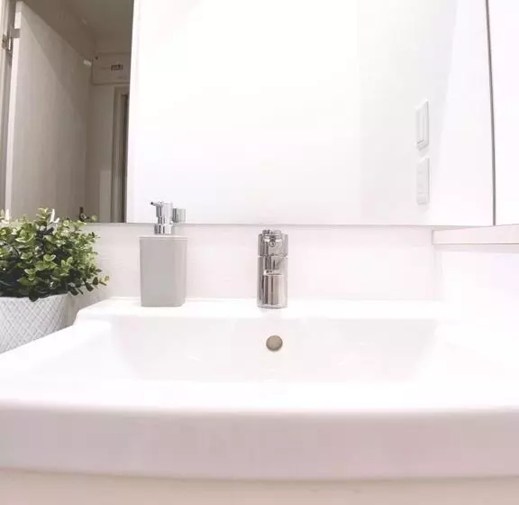 Bar & Hotel Colors Miyajima