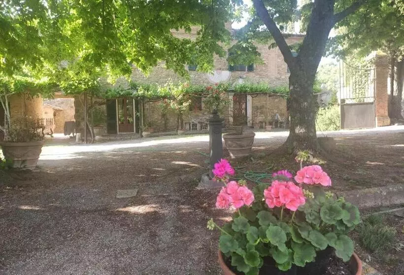 ホテル Borgo Villa A Tolli