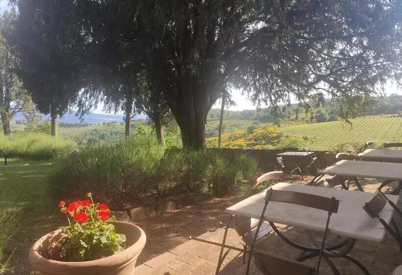 ホテル Borgo Villa A Tolli