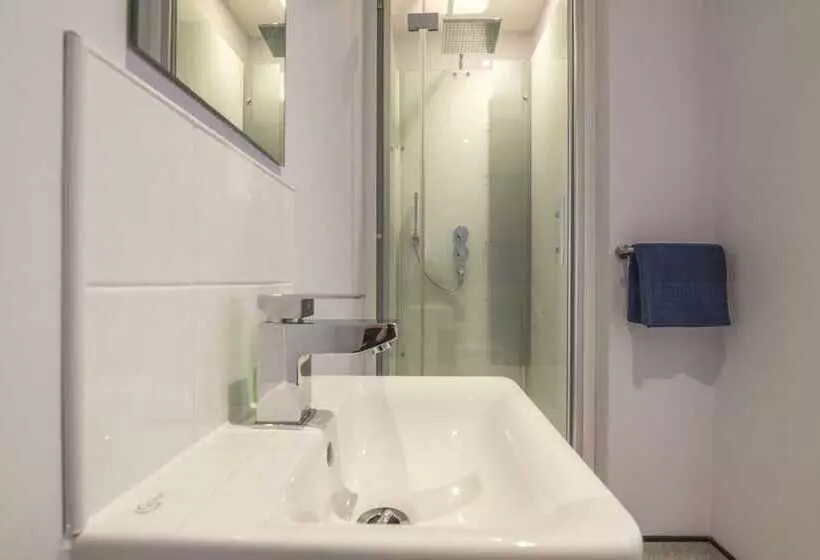 هتل No 7 Ocean Cabins Saundersfoot Harbour Saundersfoot
