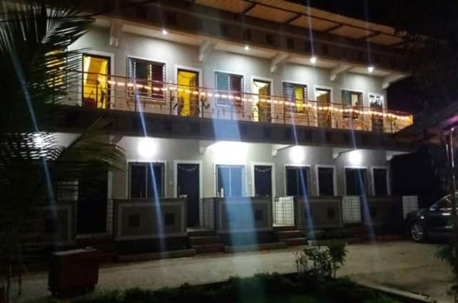 Отель Patel Cottage Beach Road Alibag