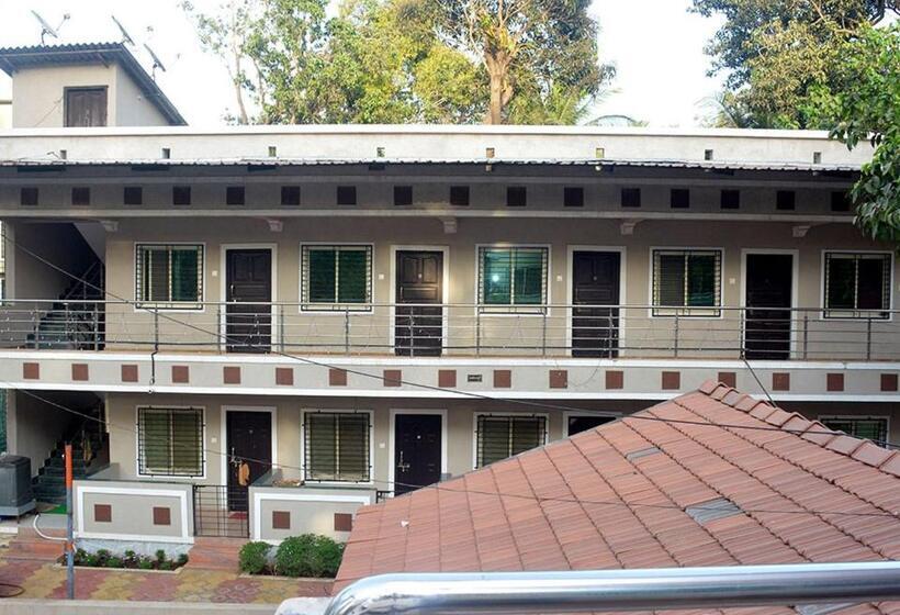 Отель Patel Cottage Beach Road Alibag