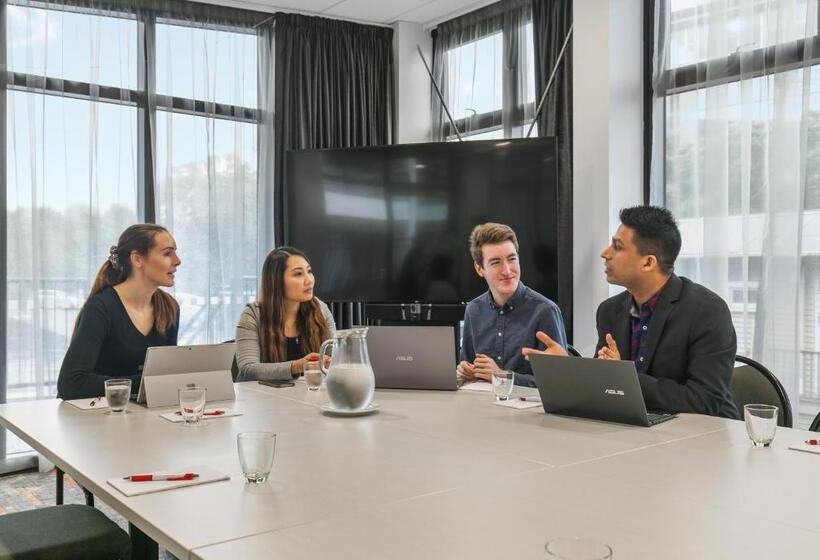 호텔 Ramada By Wyndham Newmarket Auckland