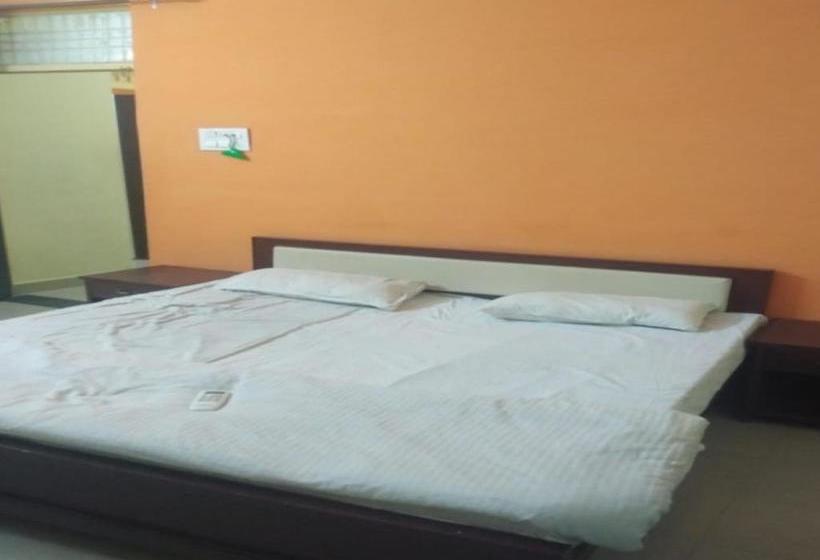 ホテル Spot On 79492  Green