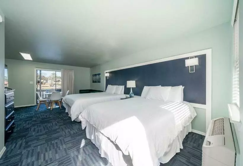 Hotelli The Hamilton  Lakefront & Studio Suites, Hot Springs