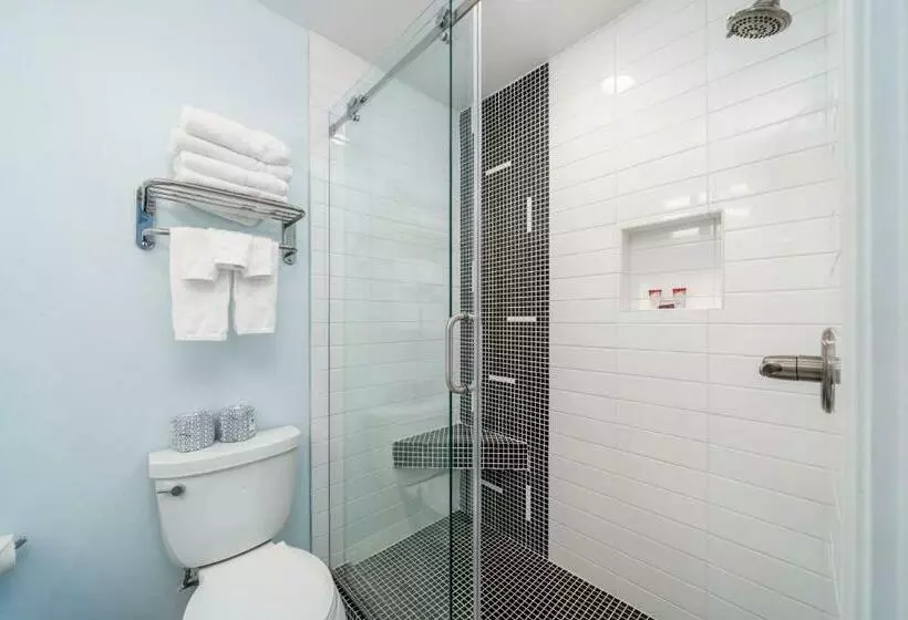 Hotelli The Hamilton  Lakefront & Studio Suites, Hot Springs