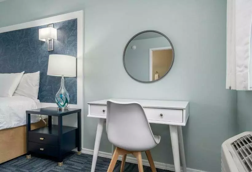 Hotelli The Hamilton  Lakefront & Studio Suites, Hot Springs