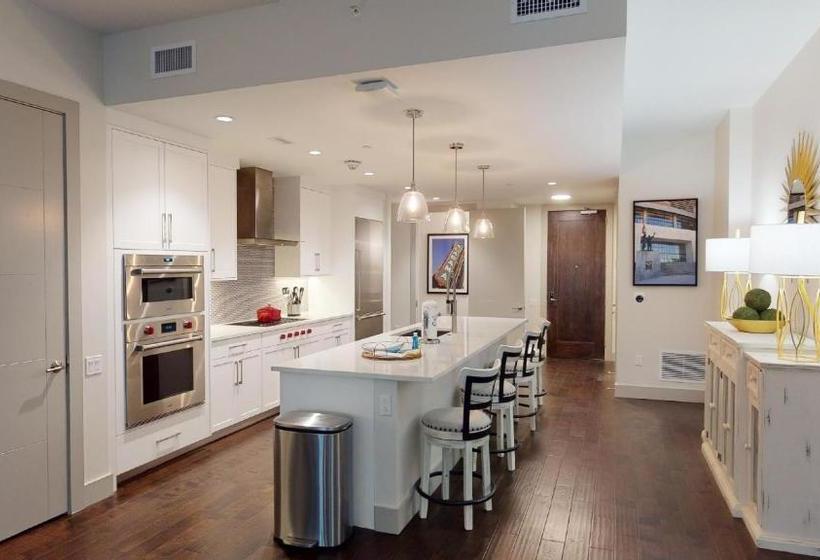 Westgate Luxury Condominiums