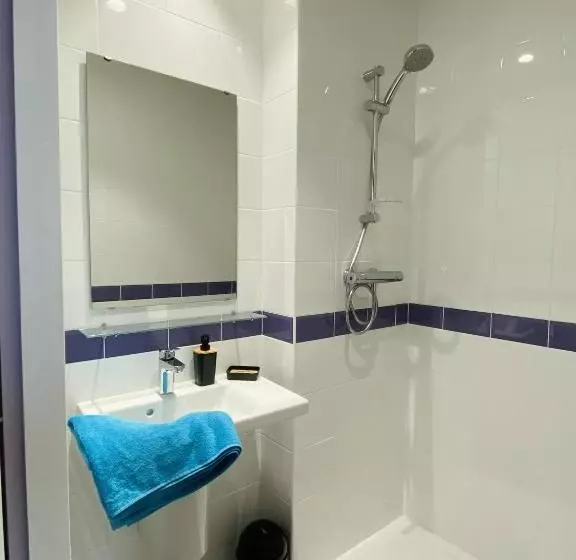 Hostel Vertigo Nîmes Gare Centre