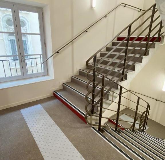 Hostel Vertigo Nîmes Gare Centre