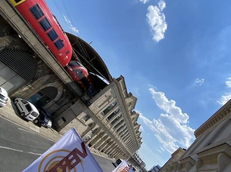 Hostel Vertigo Nîmes Gare Centre