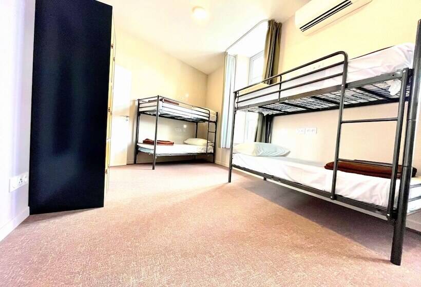 Hostel Vertigo Nîmes Gare Centre