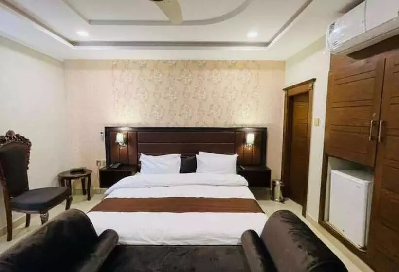Golden Sand Hotel Rahim Yar Khan