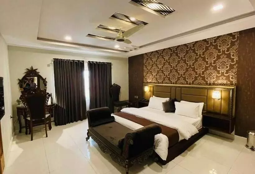 Golden Sand Hotel Rahim Yar Khan