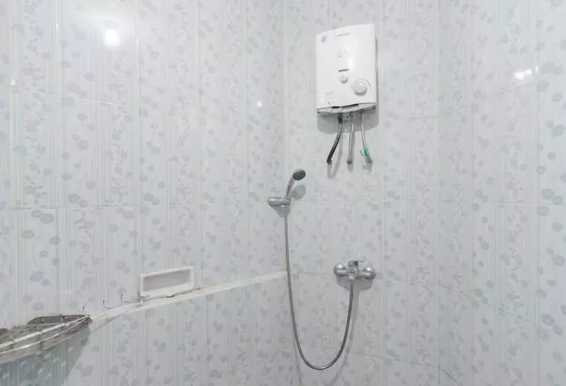 Hotelli Reddoorz Syariah @ Happy Farm Ciwidey 4