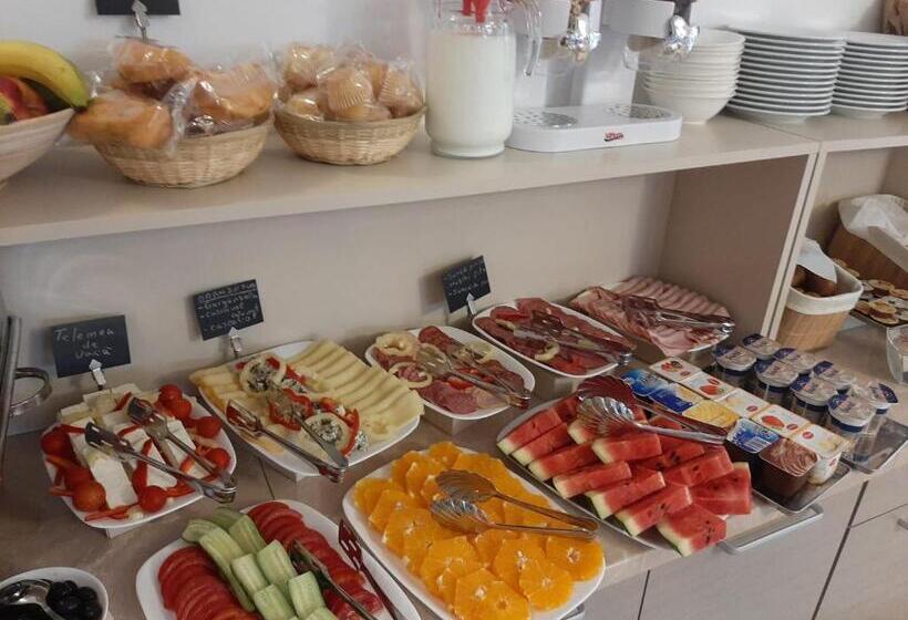 פנסיון Roca Del Mar