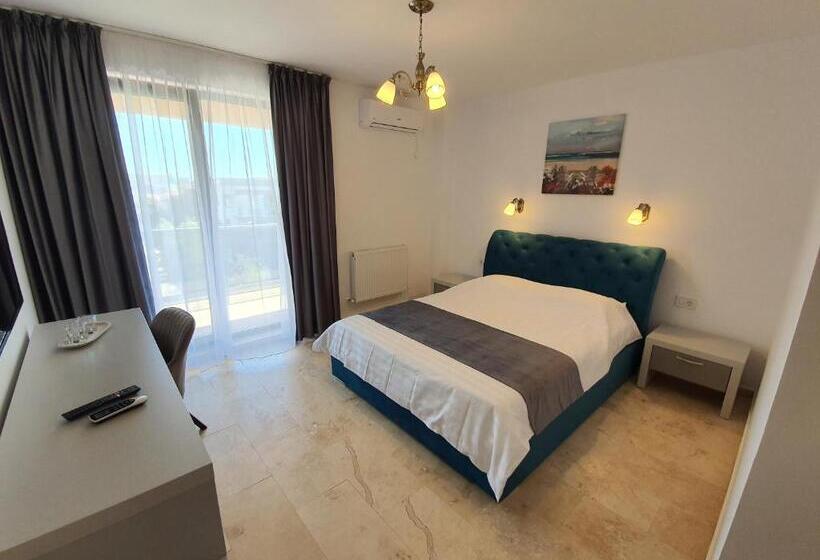 פנסיון Roca Del Mar