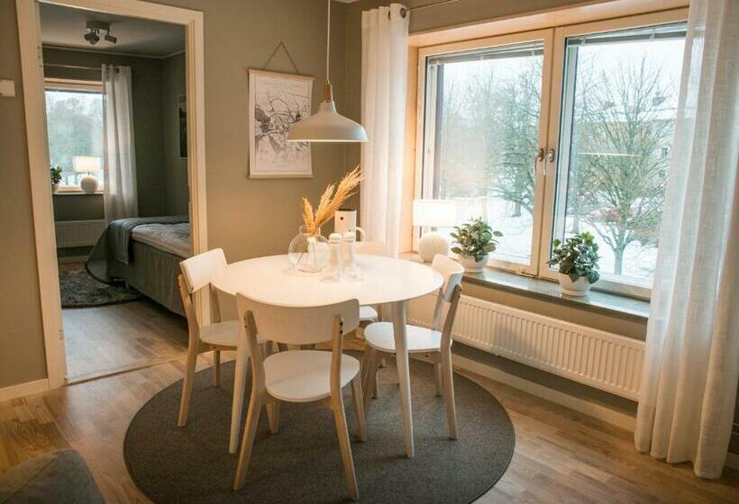 Sky Hotel Apartments Valla Berså