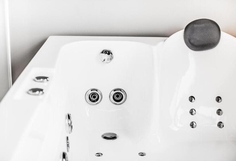 Отель Du Commerce