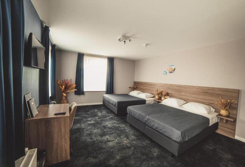 Отель Du Commerce