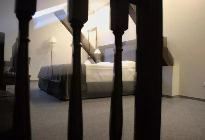 ホテル Optima Collection Bergshloss Rivne