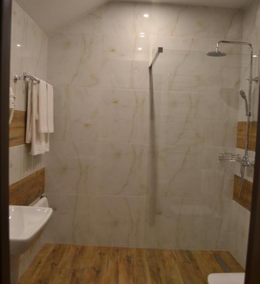 호텔 Optima Collection Bergshloss Rivne