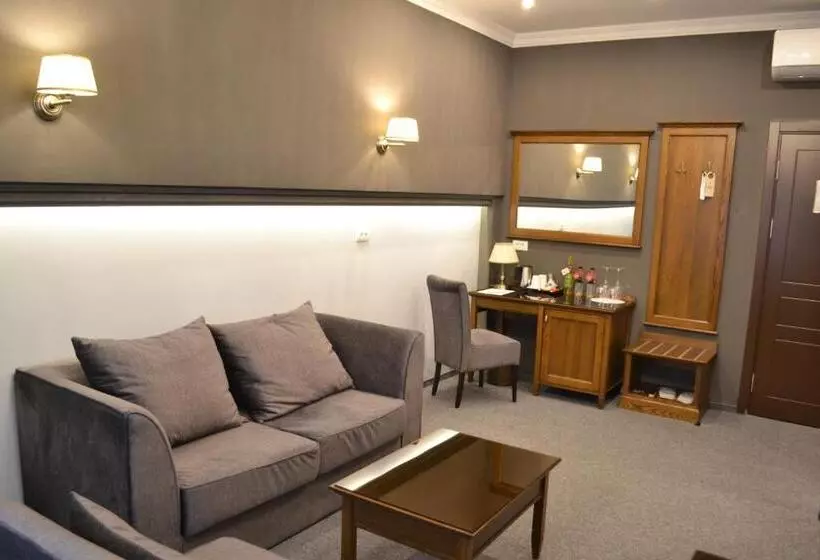 ホテル Optima Collection Bergshloss Rivne