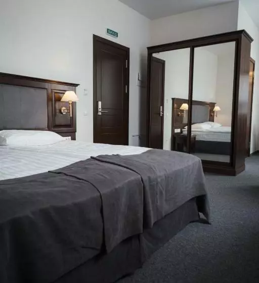 ホテル Optima Collection Bergshloss Rivne