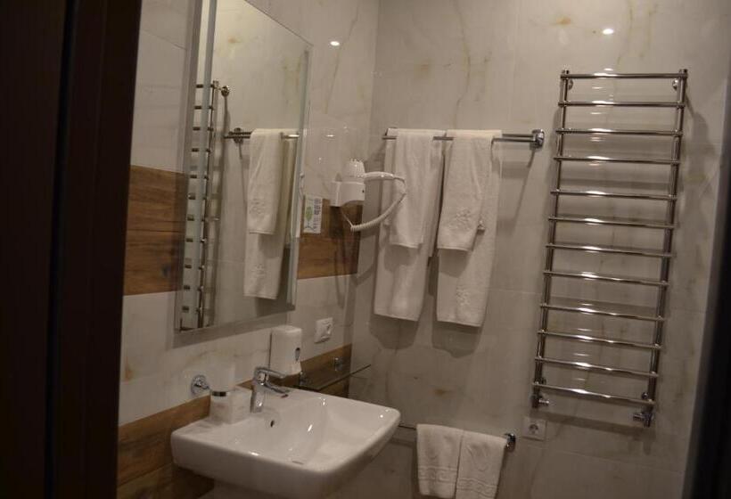 호텔 Optima Collection Bergshloss Rivne