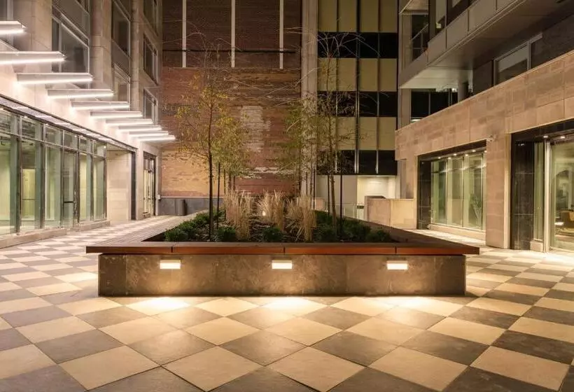 ホテル Restays Ottawa