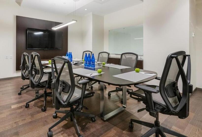 فندق Restays Ottawa