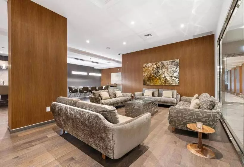 ホテル Restays Ottawa