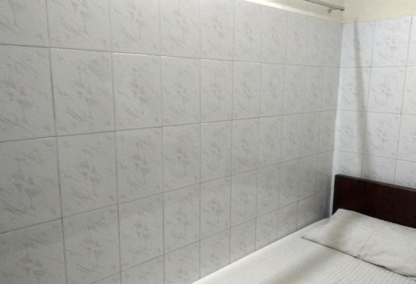 호텔 Spot On 80584 Pudur Lucky Mansion