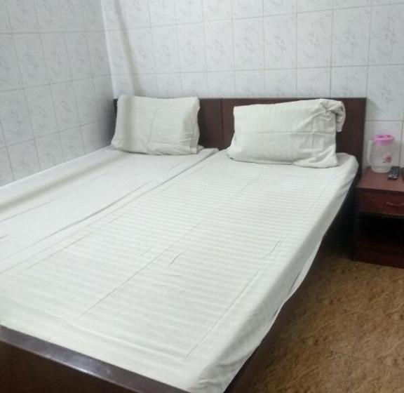 호텔 Spot On 80584 Pudur Lucky Mansion