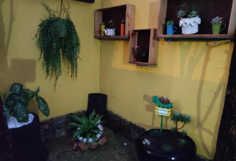 ペンション Cantinho Shirloca