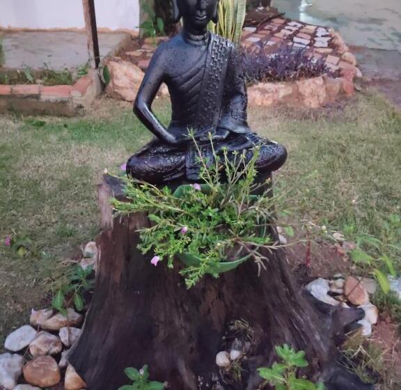 ペンション Cantinho Shirloca