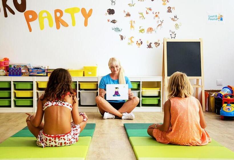 R2 Buganvilla Hotel & Spa