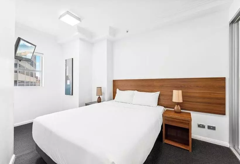 בית מלון כפרי Apx World Square