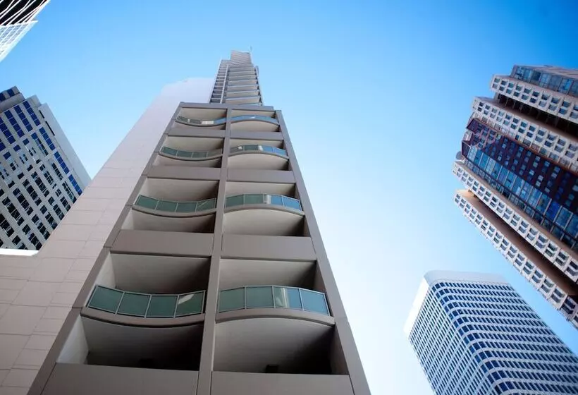 בית מלון כפרי Apx World Square