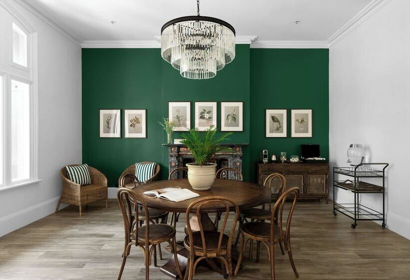 فندق Challis Potts Point