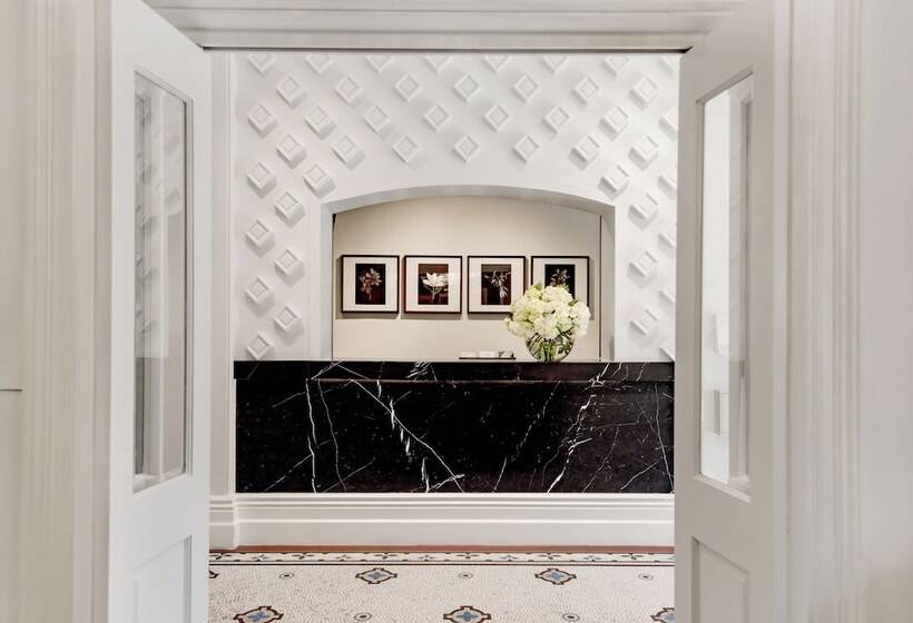 فندق Challis Potts Point