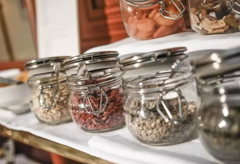 Golden Tower Hotel & Spa